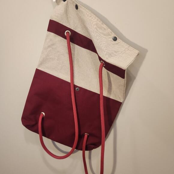 FLYAKI Bi-Color Backpack Handmade Canvas Dark Red and Cream High End Sustainable - Picture 4 of 8